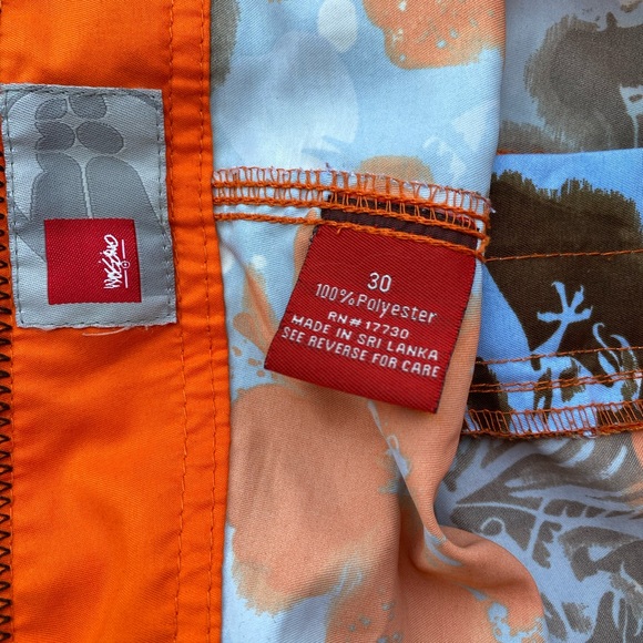 NWOT Mossimo - Men’s floral pattern board shorts, velcro zipper, decor s… - Picture 6 of 7